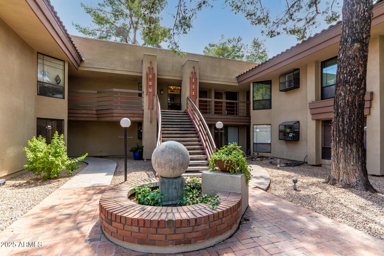 5035 N 10th Pl. #204, Phoenix, AZ 85014