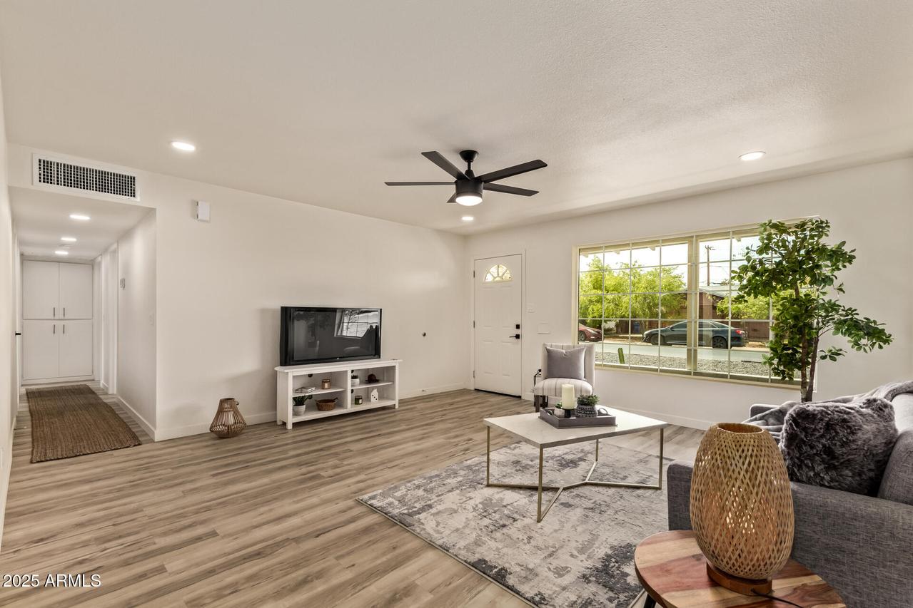 3132 W Citrus Way, Phoenix, AZ 85017