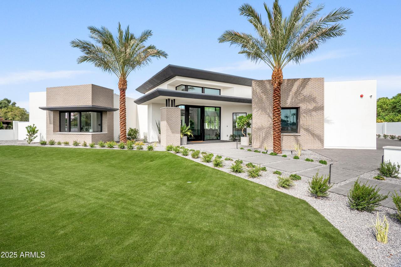 5538 E Lafayette Blvd., Phoenix, AZ 85018