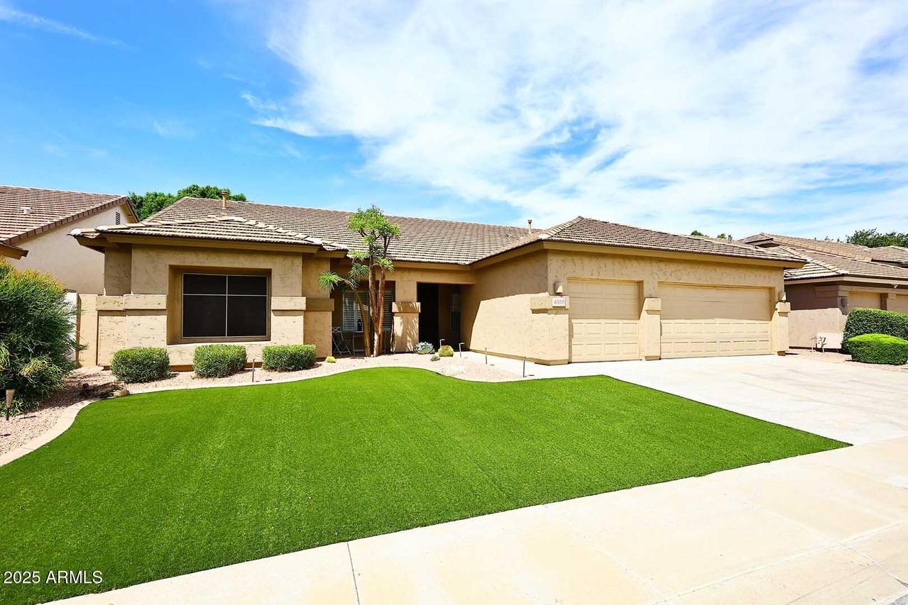 4918 E Michelle Dr., Scottsdale, AZ 85254