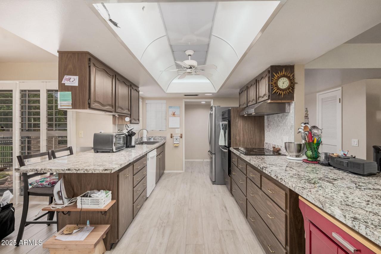 9705 W Oak Ridge Dr., Sun City, AZ 85351