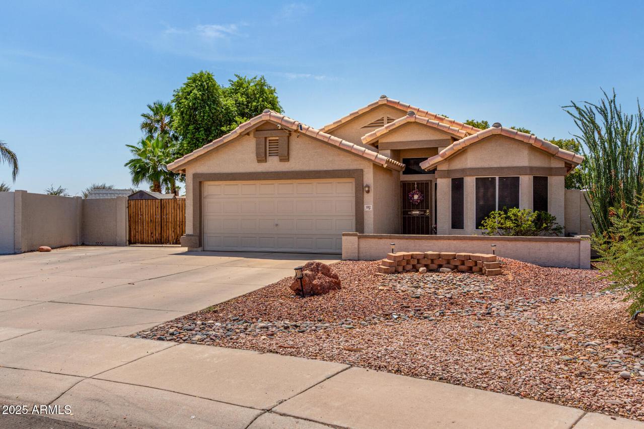1002 N Bogle Ave., Chandler, AZ 85225