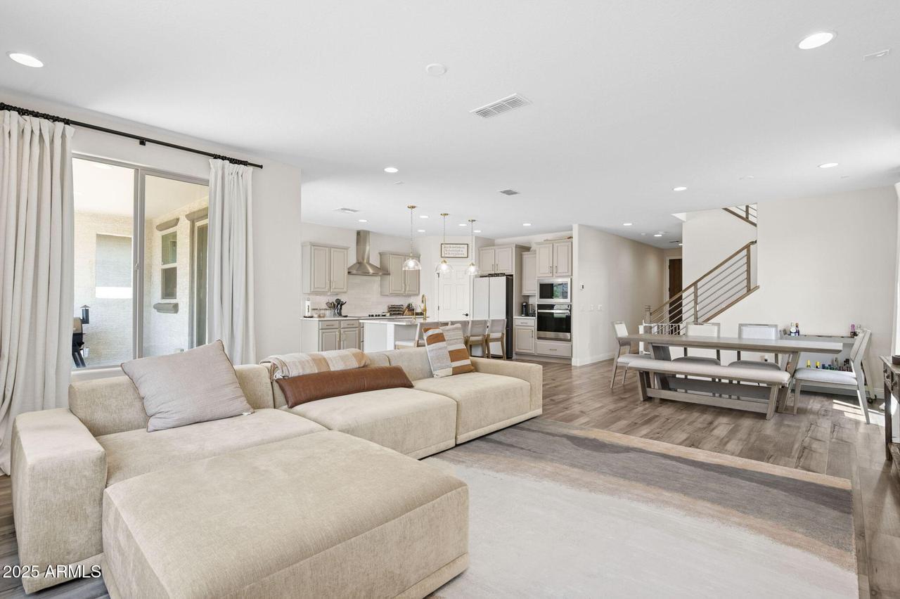 8949 W San Juan Ave., Glendale, AZ 85305