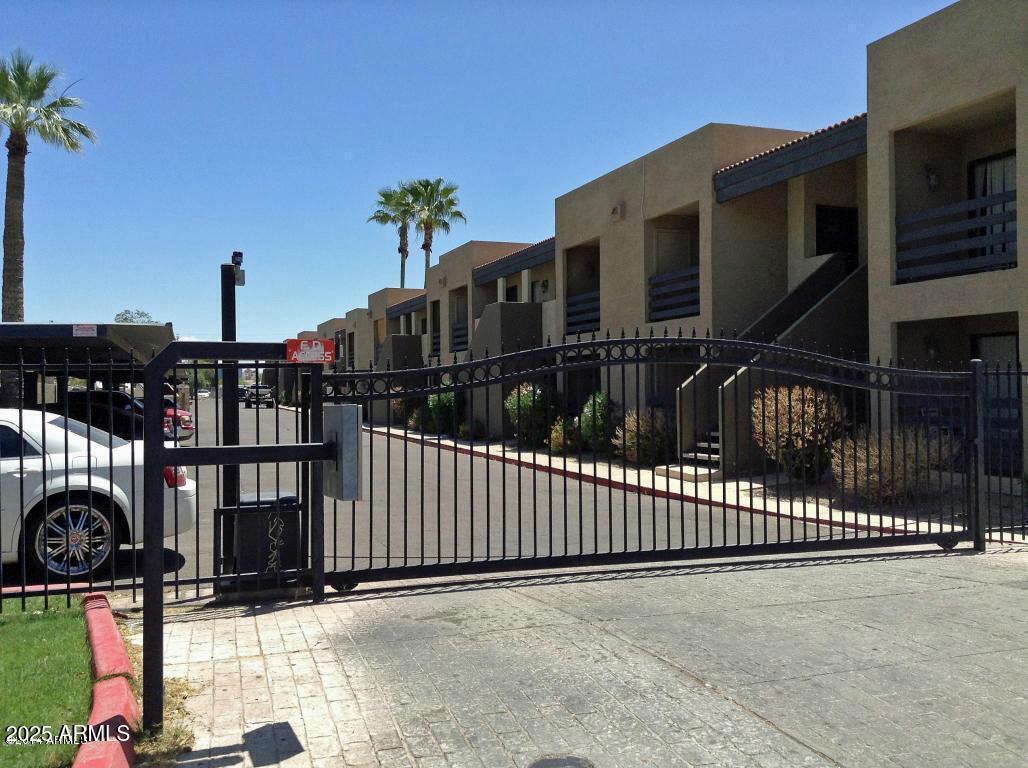 1241 N 48th St. #114, Phoenix, AZ 85008