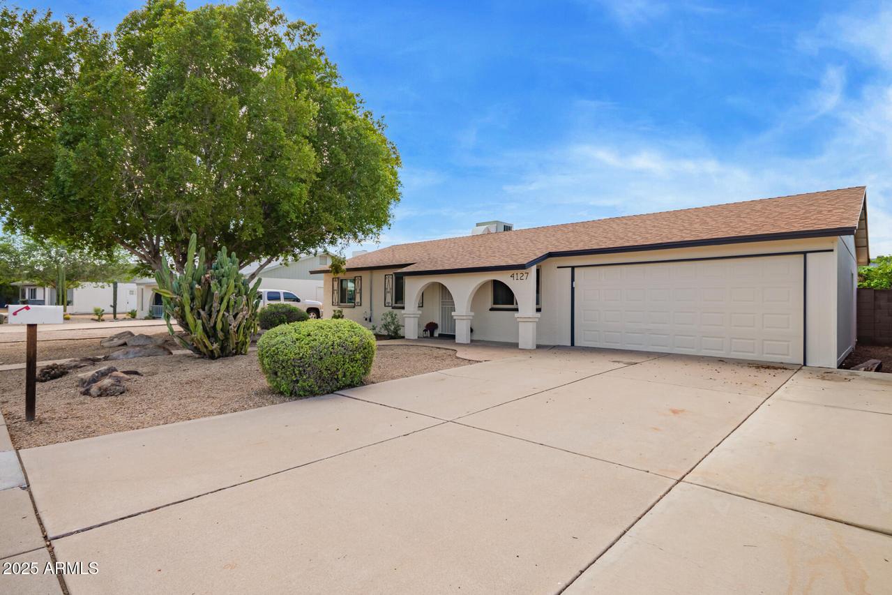 4127 W Paradise Dr., Phoenix, AZ 85029