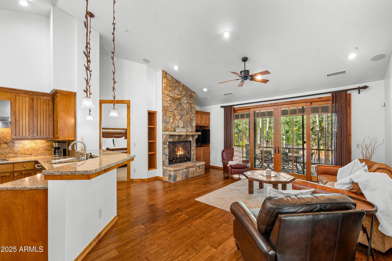 1515 E Castle Hills Dr., Flagstaff, AZ 86005