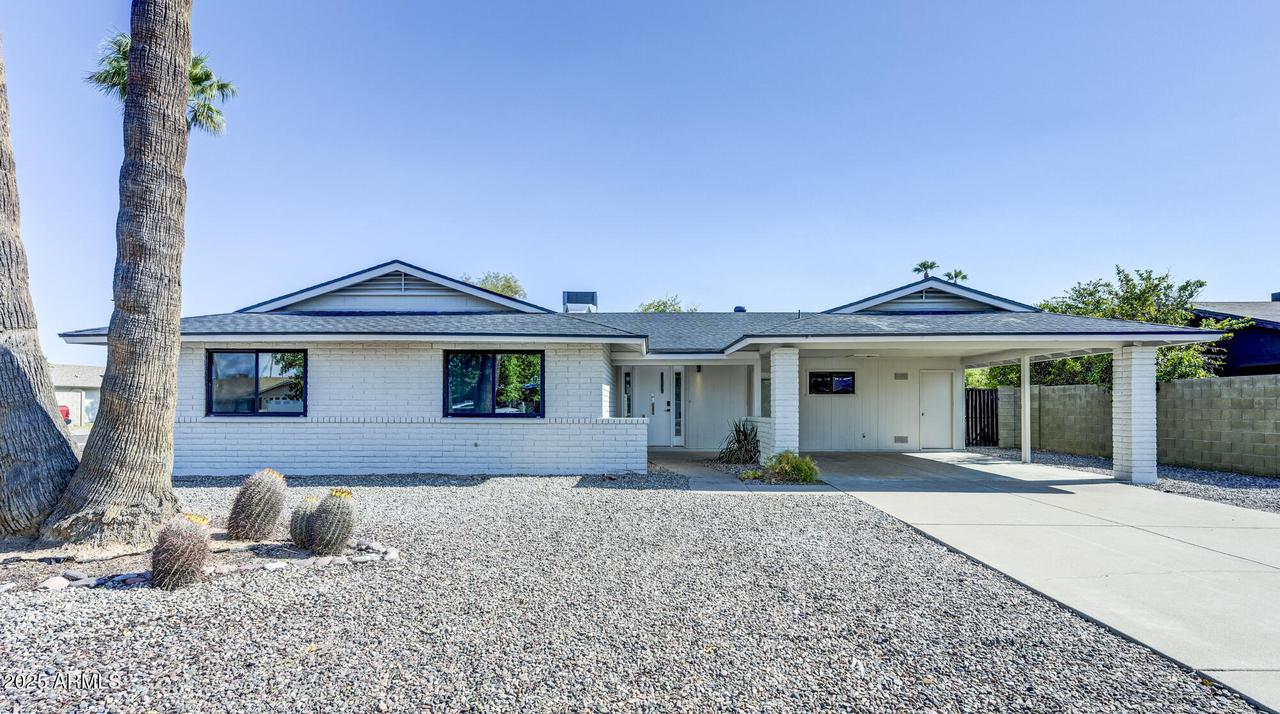 3409 E Mercer Ln., Phoenix, AZ 85028