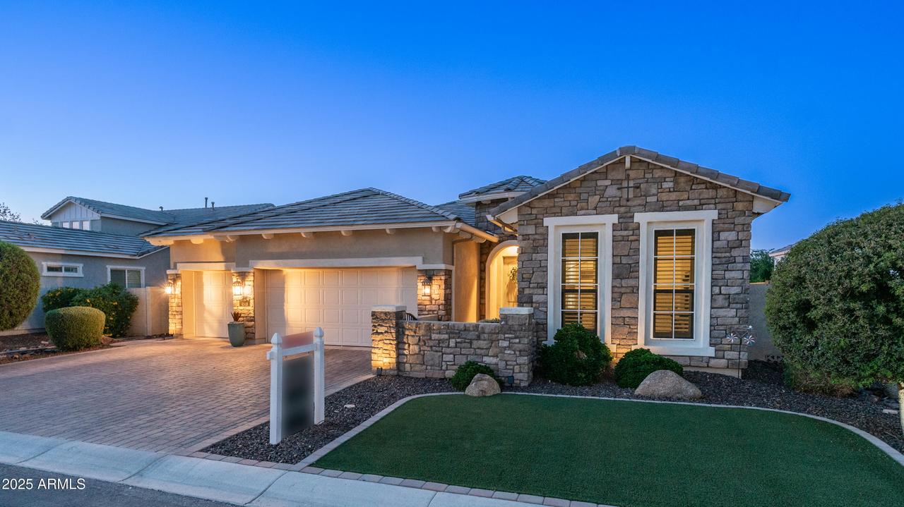 4518 E Fountain St., Mesa, AZ 85205