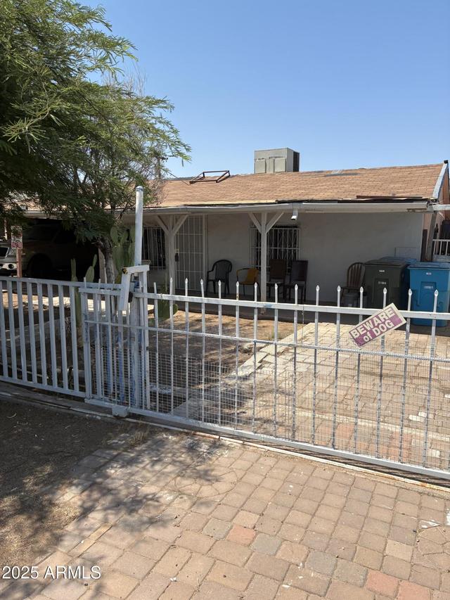 1220 S 10th Ave., Phoenix, AZ 85007
