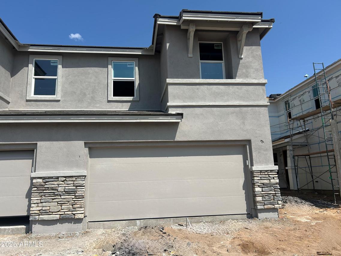5838 E Zachary Dr., Phoenix, AZ 85054