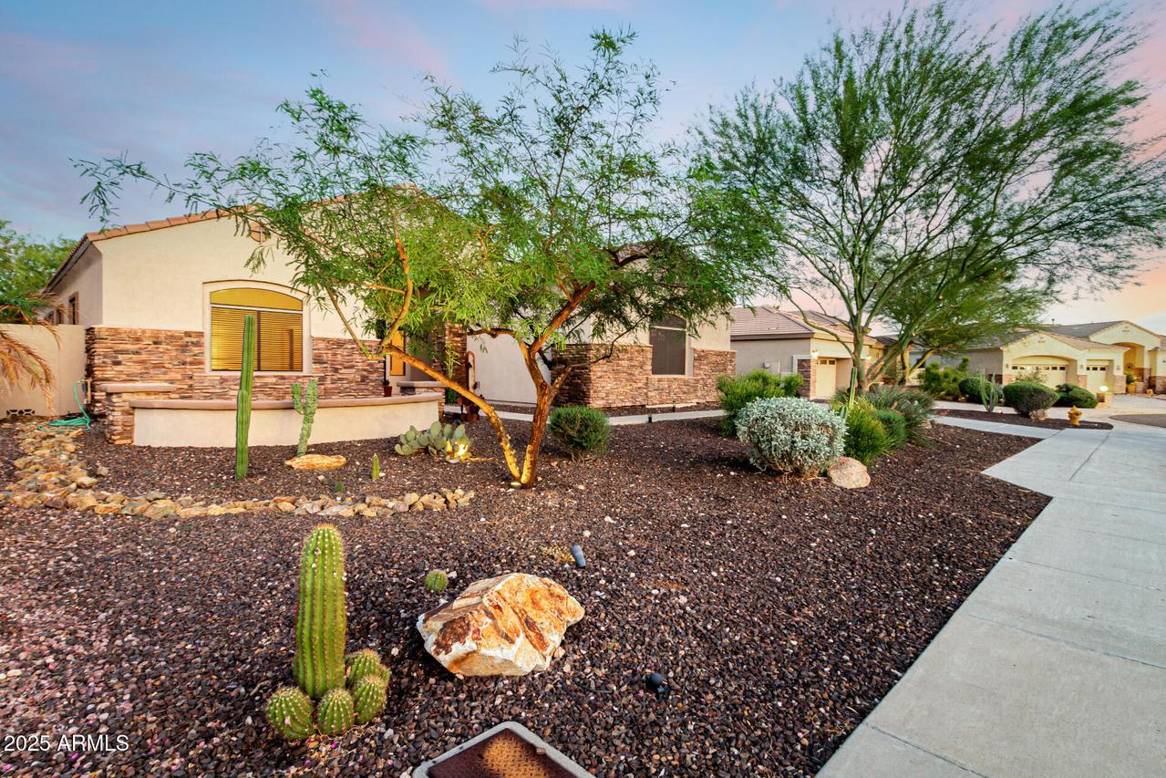 25417 N 49th Dr., Phoenix, AZ 85083