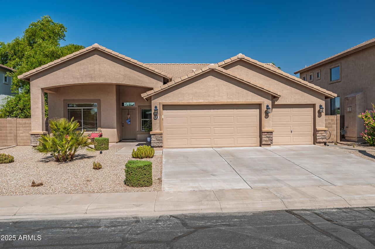20767 N Bustos Way, Maricopa, AZ 85138