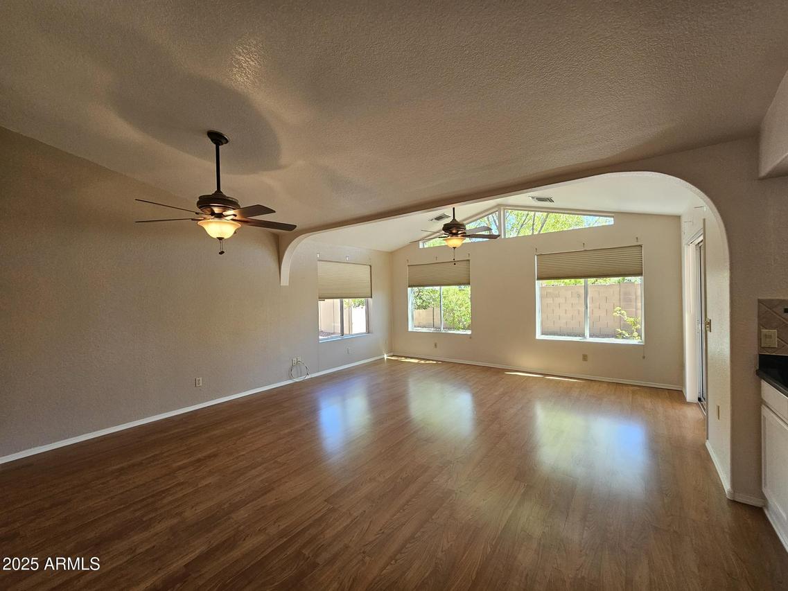 20323 N 110th Ln., Peoria, AZ 85373