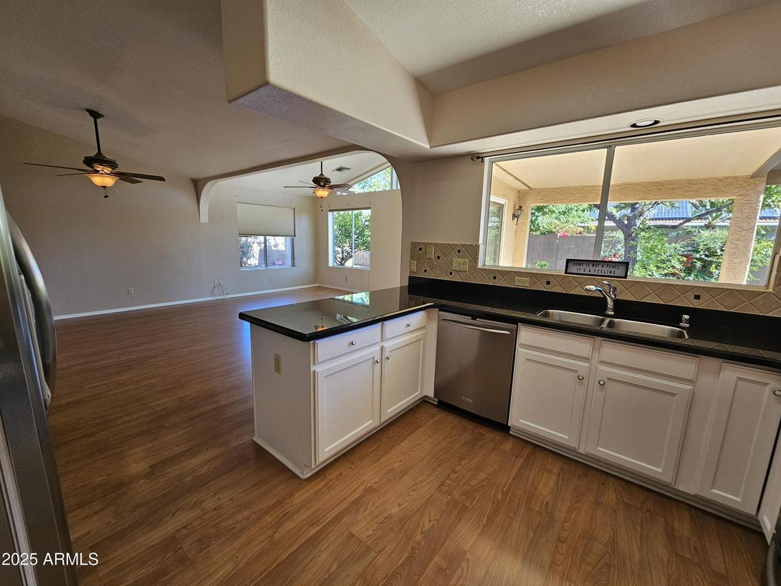 20323 N 110th Ln., Peoria, AZ 85373