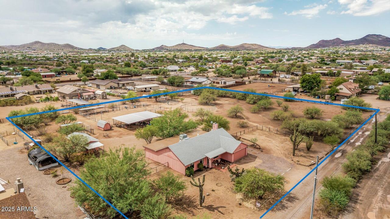 1032 E Cloud Rd., Phoenix, AZ 85086