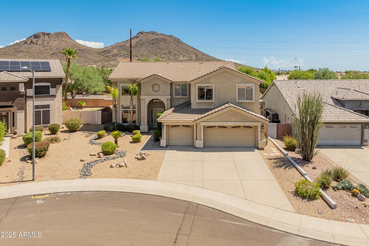25617 N 67th Dr., Peoria, AZ 85383
