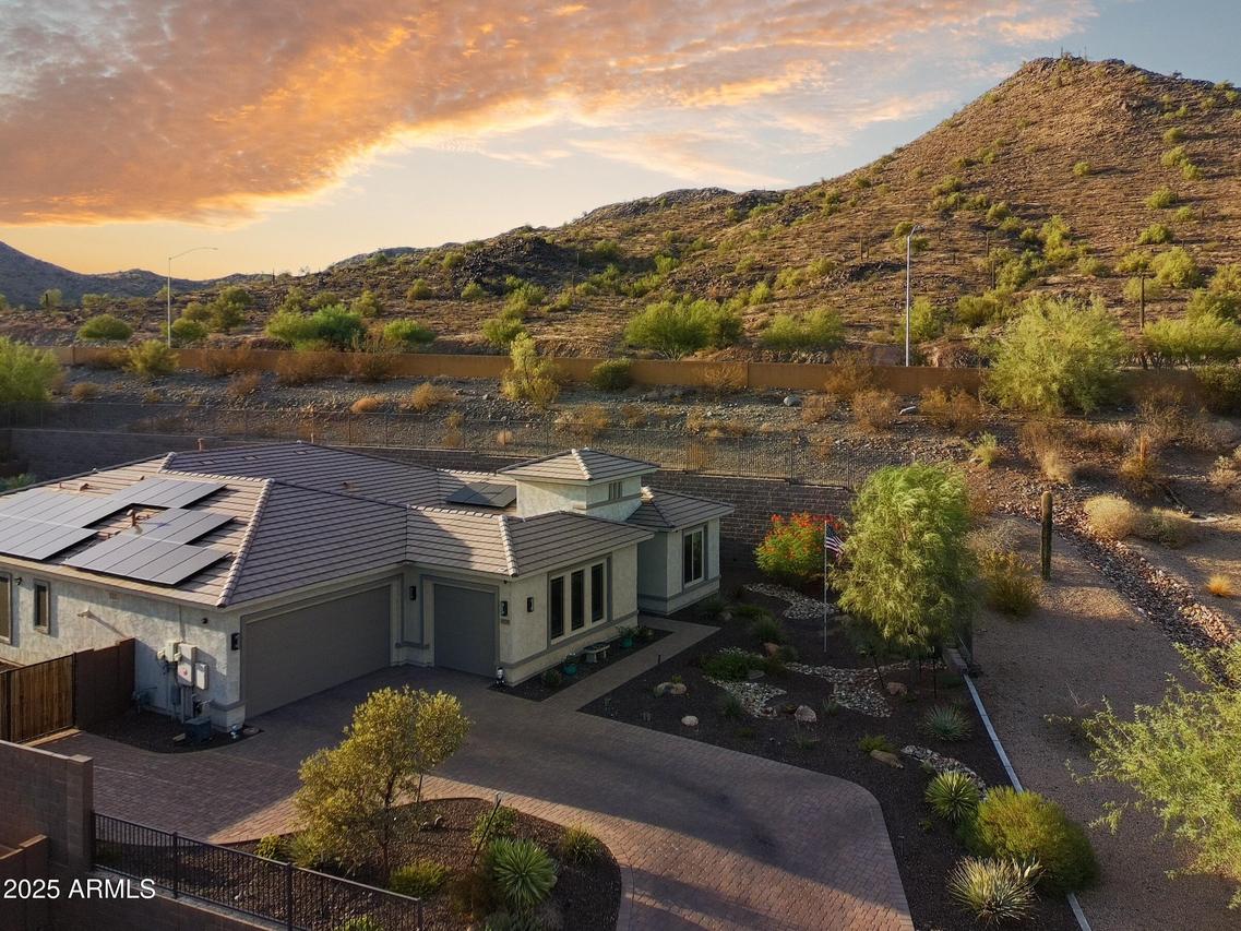 8528 W Fallen Leaf Ln., Peoria, AZ 85383