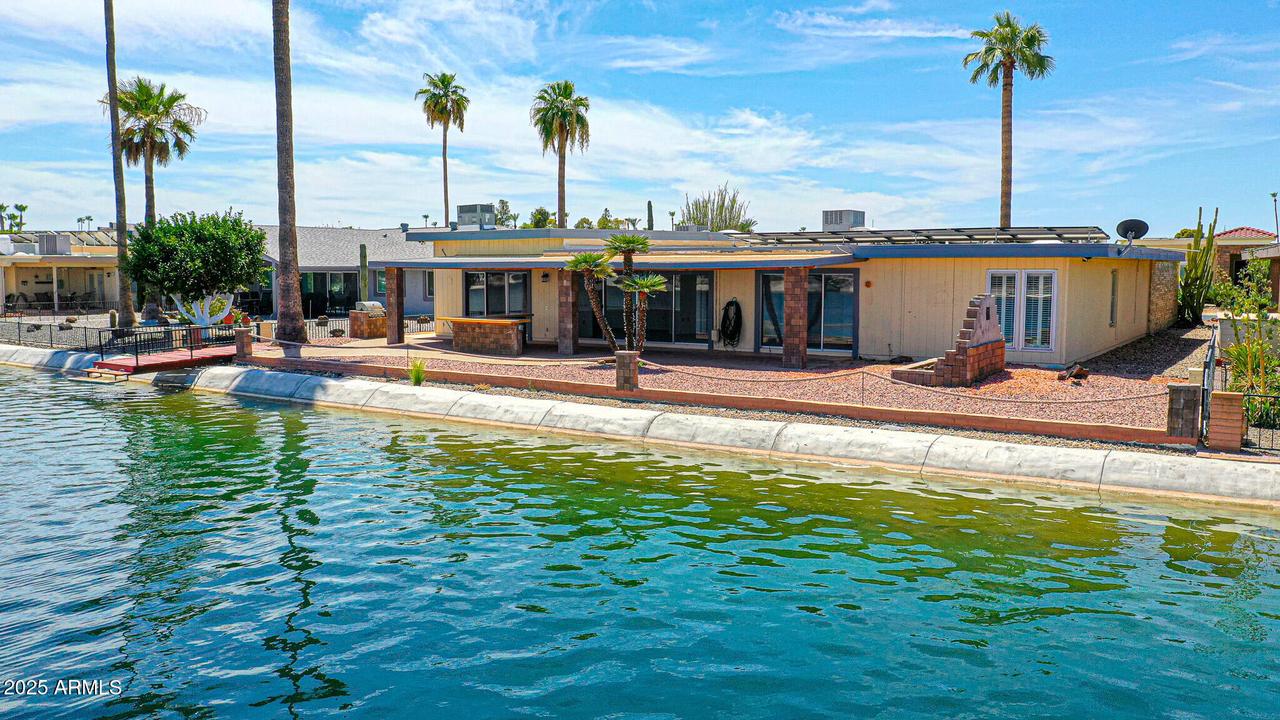 10614 W Emerald Point, Sun City, AZ 85351