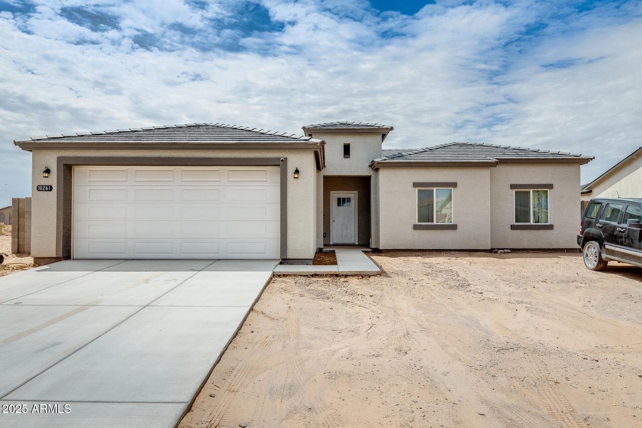 10261 W Concordia Dr., Arizona City, AZ 85123