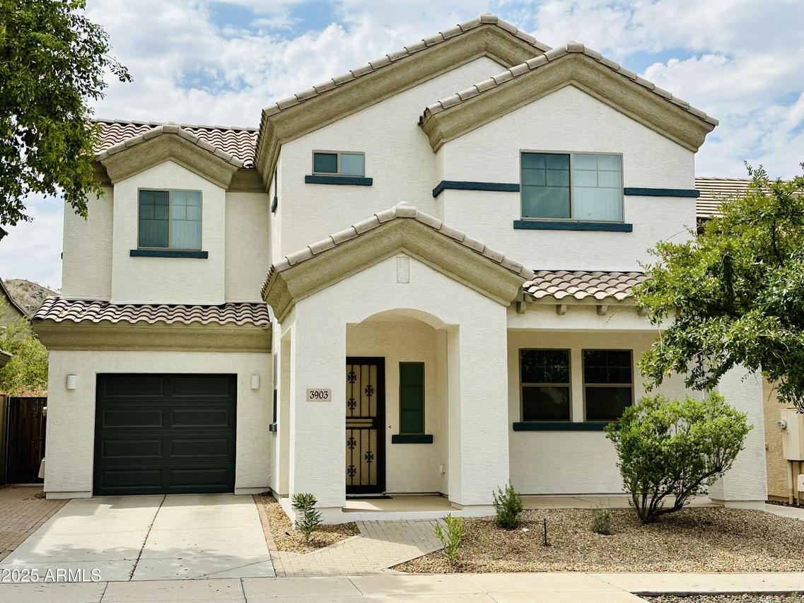 3903 E Branham Ln., Phoenix, AZ 85042