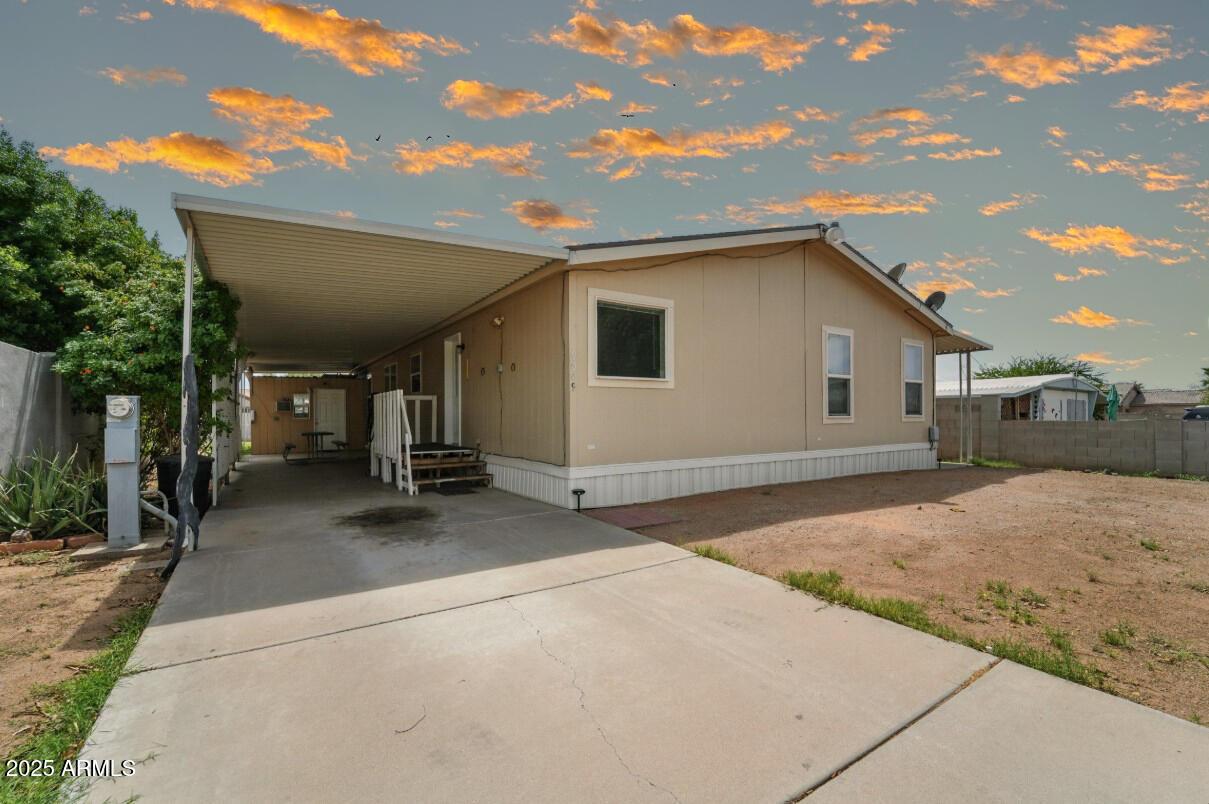 9009 E Butternut Ave., Mesa, AZ 85208
