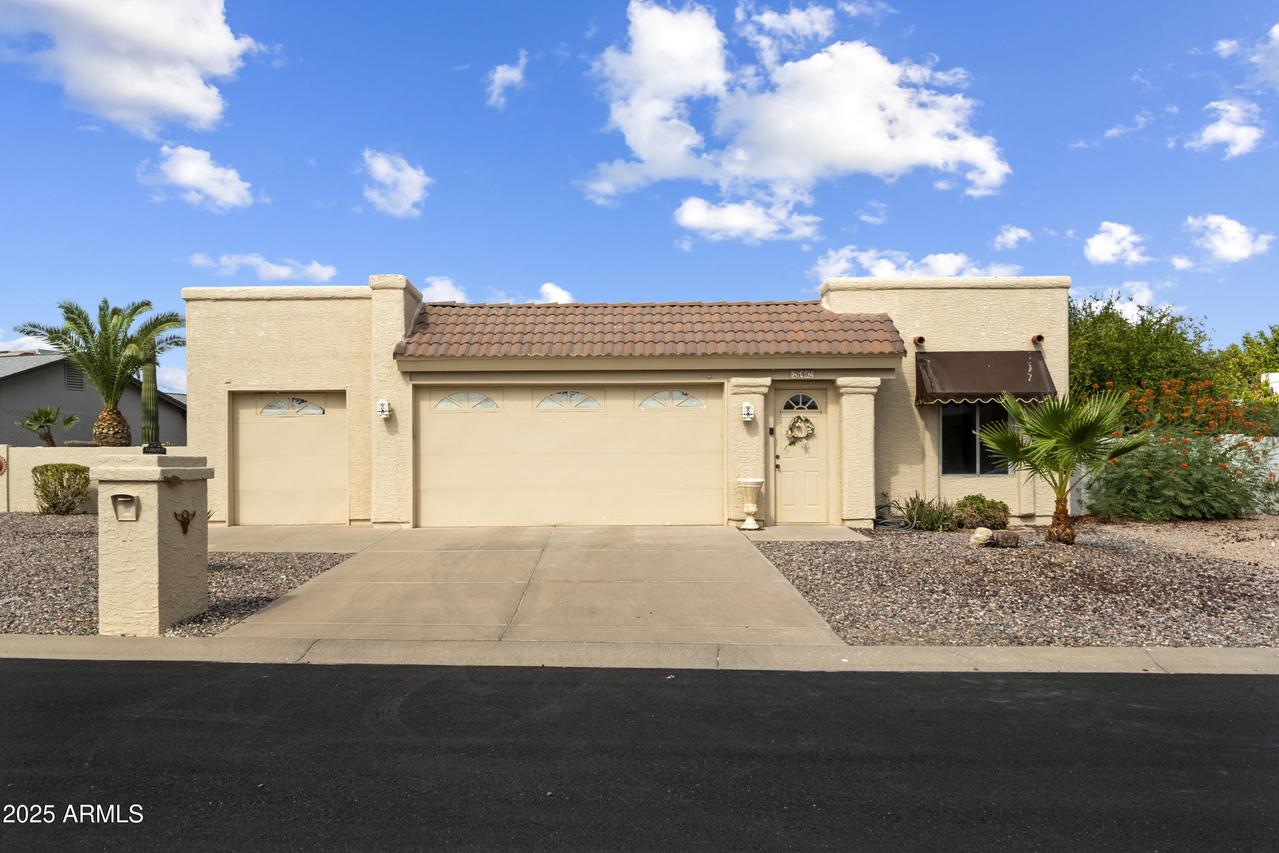 26402 S Lakemont Dr., Sun Lakes, AZ 85248
