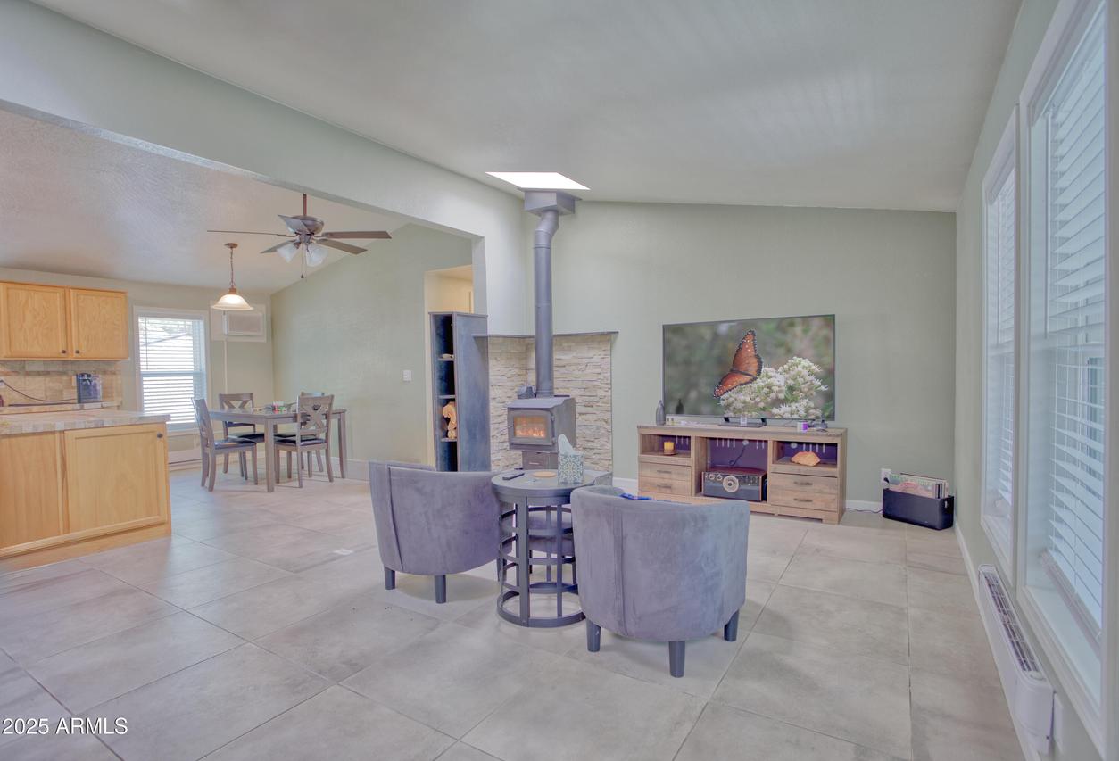 17090 S Iron Springs Rd., Munds Park, AZ 86017