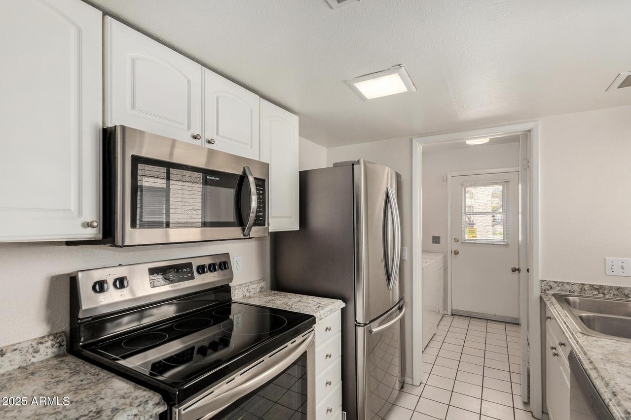 1165 E Beryl Ave., Phoenix, AZ 85020