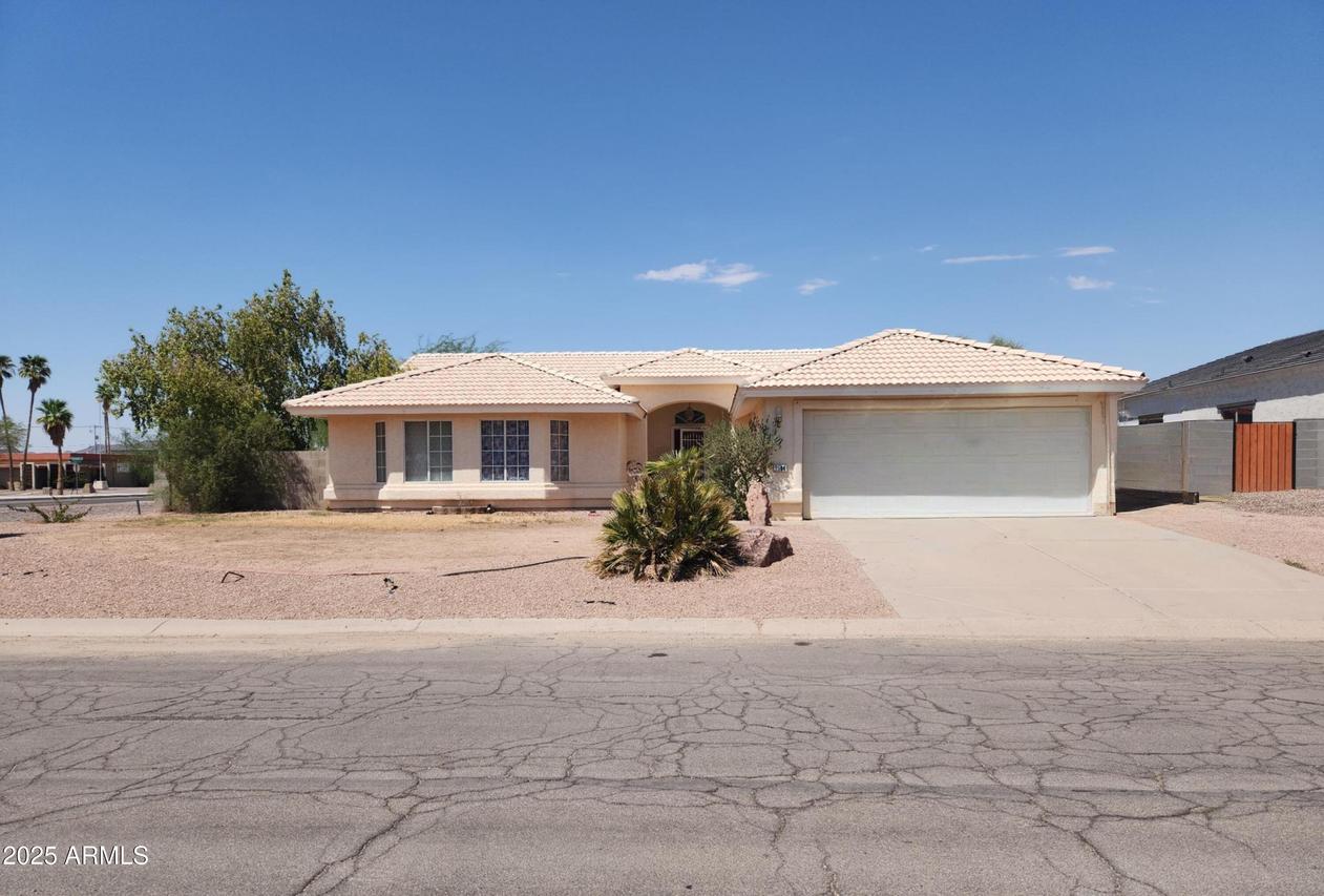 9584 W Tinajas Dr., Arizona City, AZ 85123