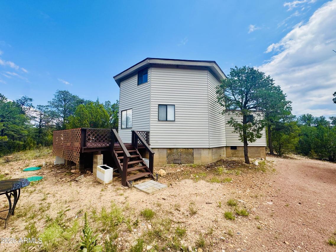 2001 Shadow Pines Dr., Overgaard, AZ 85933
