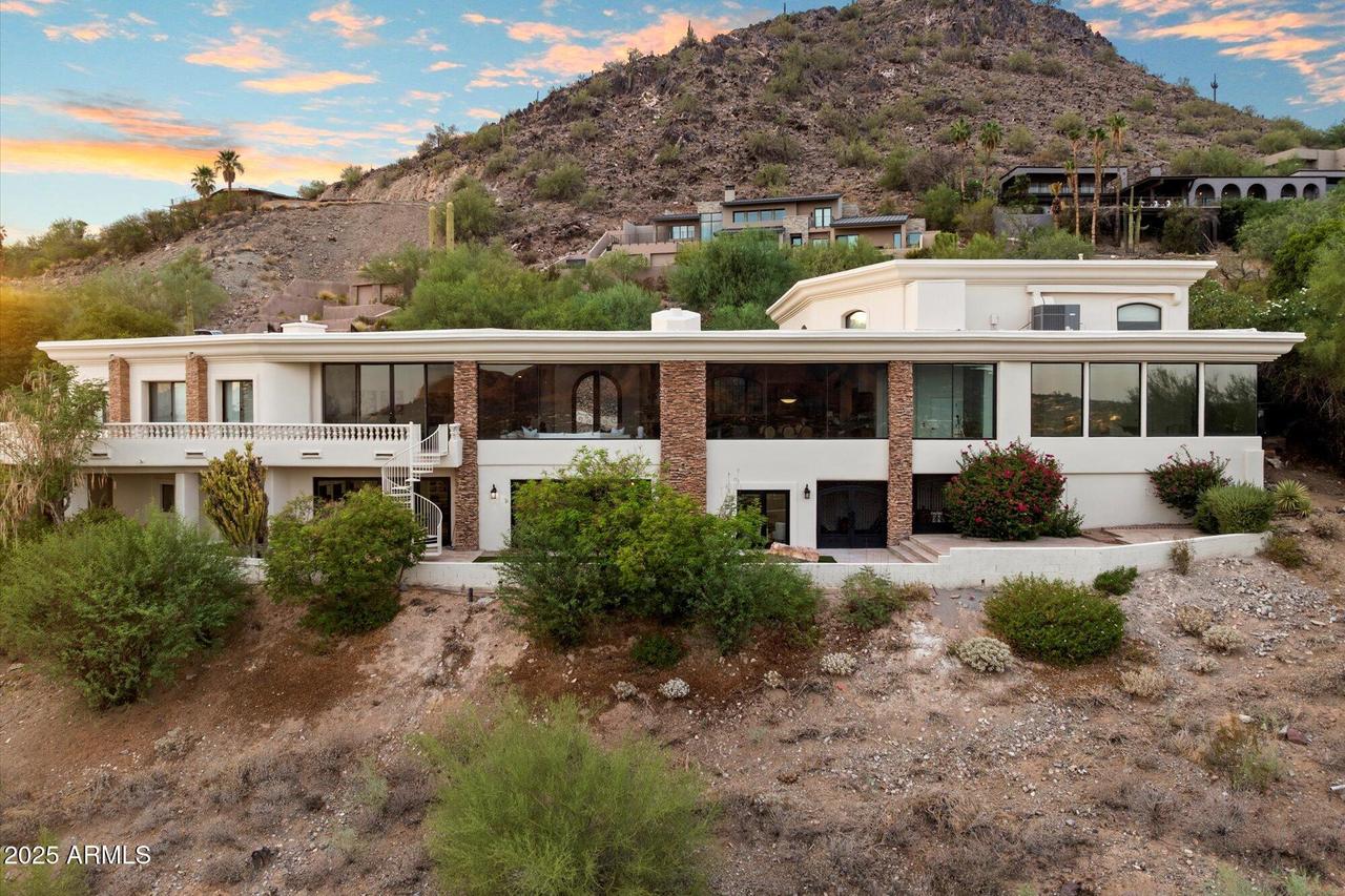 6827 N Highlands Dr., Paradise Valley, AZ 85253
