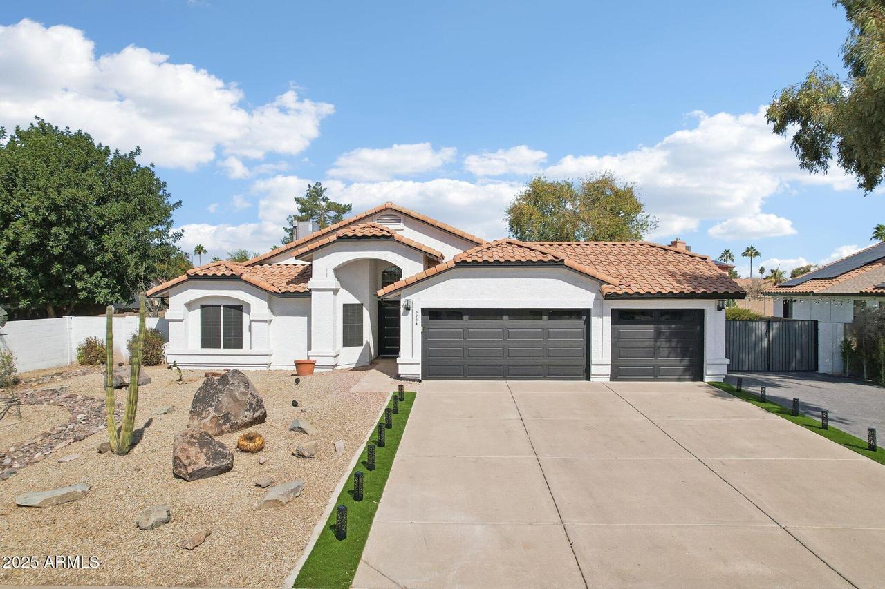 5704 E Estrid Ave., Scottsdale, AZ 85254