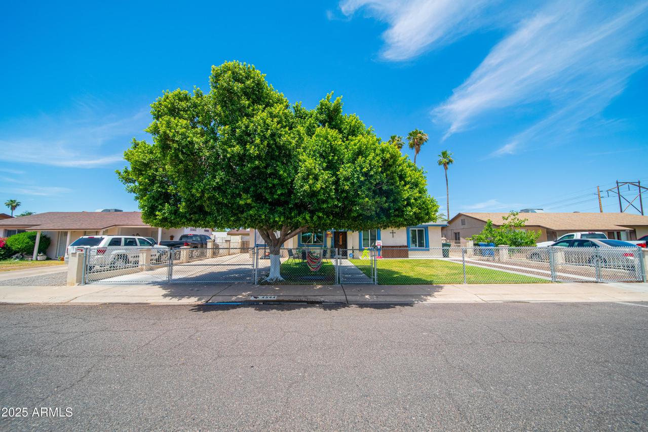 4544 E Nancy Ln., Phoenix, AZ 85042