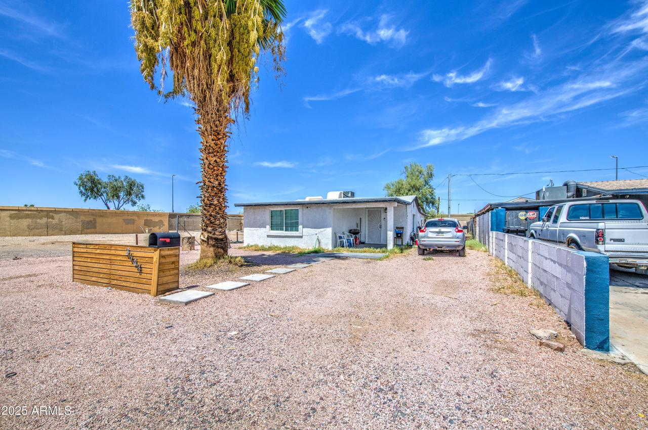 3648 W Moreland St., Phoenix, AZ 85009