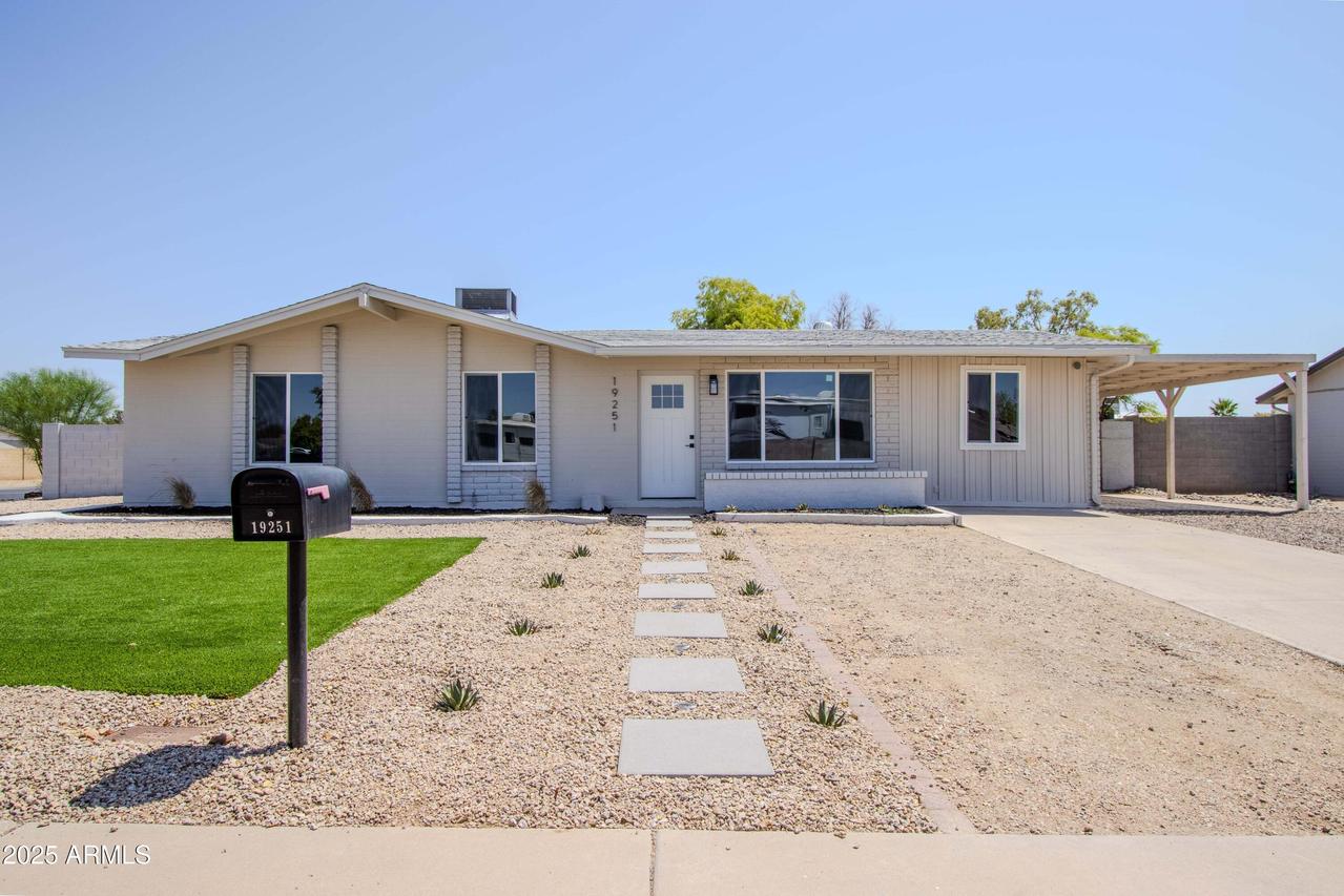 19251 N 17th Dr., Phoenix, AZ 85027