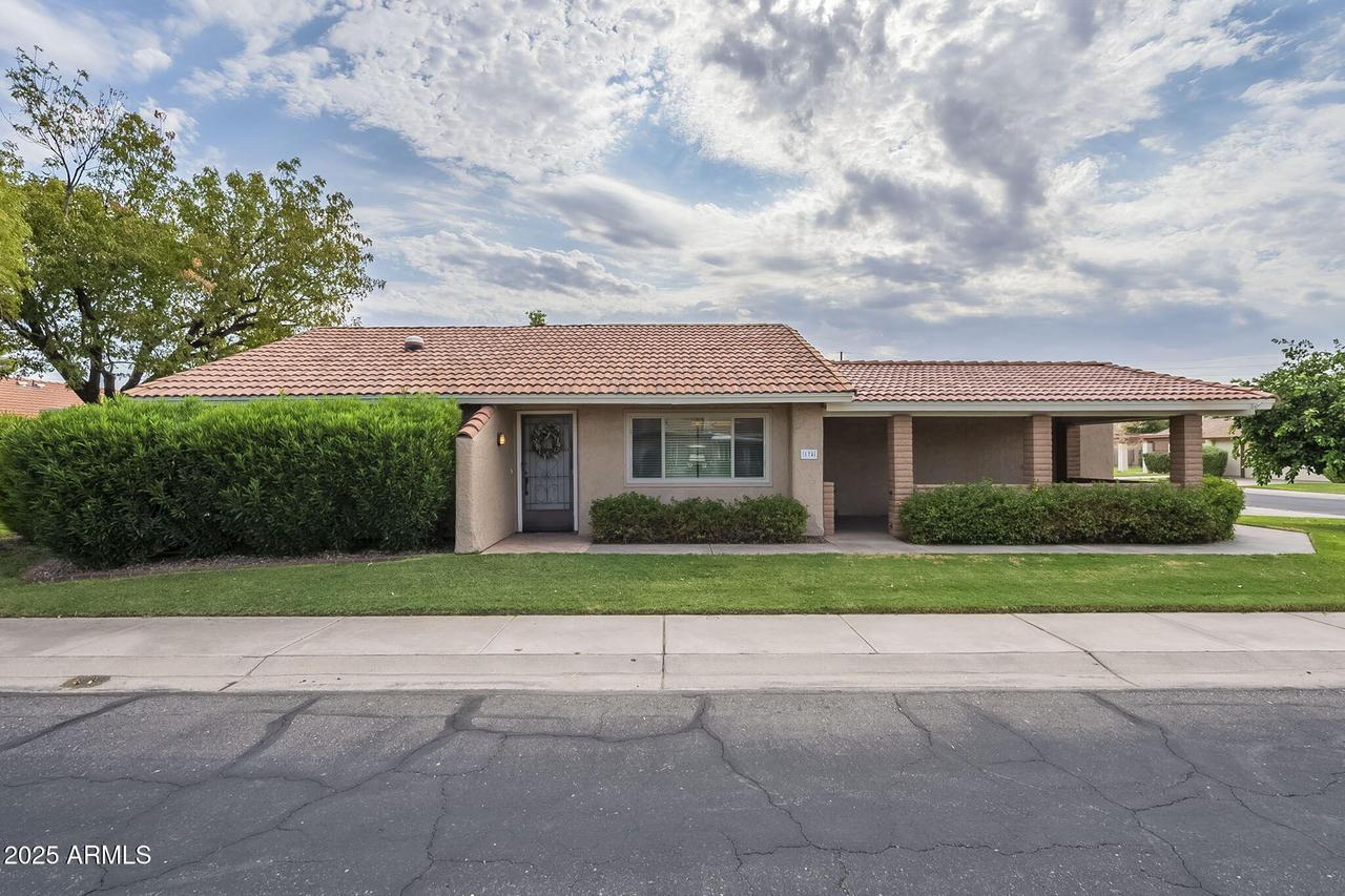 174 Leisure World, Mesa, AZ 85206