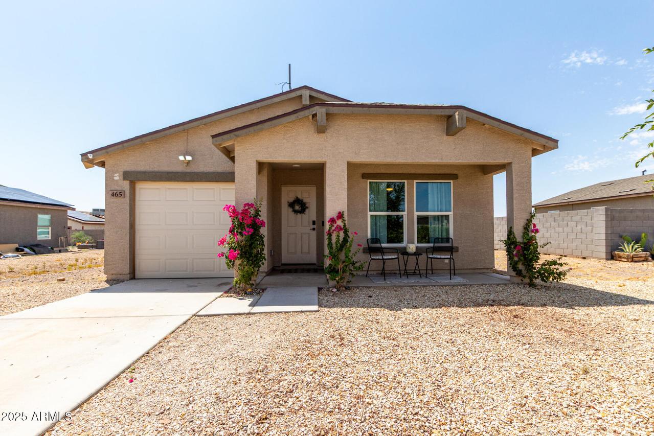 465 Baskin Dr., Morristown, AZ 85342