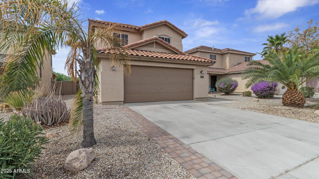 1503 E Rolls Rd., San Tan Valley, AZ 85143