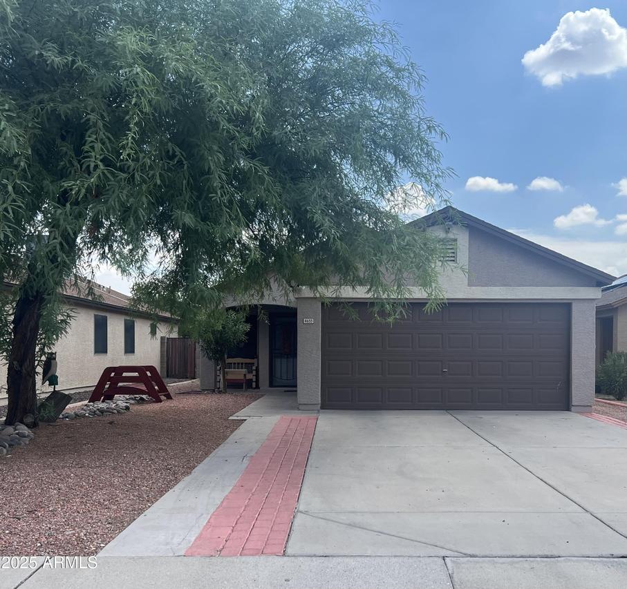 4655 N 87th Ave., Phoenix, AZ 85037