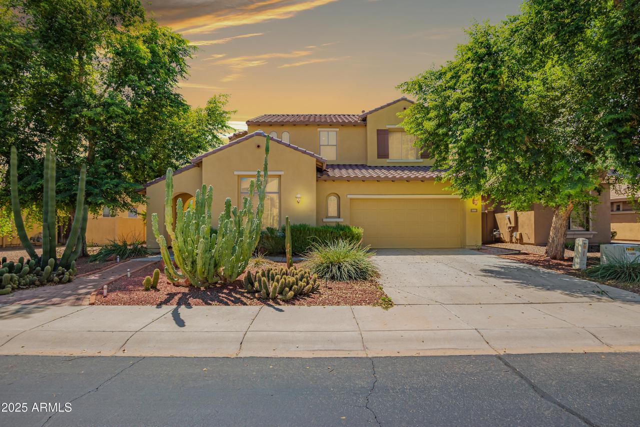 3325 E Grand Canyon Dr., Chandler, AZ 85249