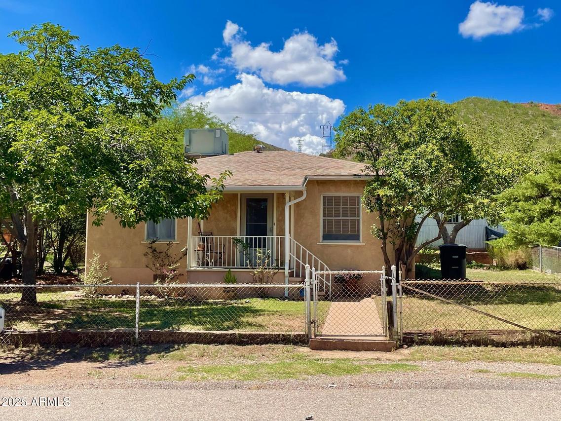 10 Azurite Ave., Bisbee, AZ 85603
