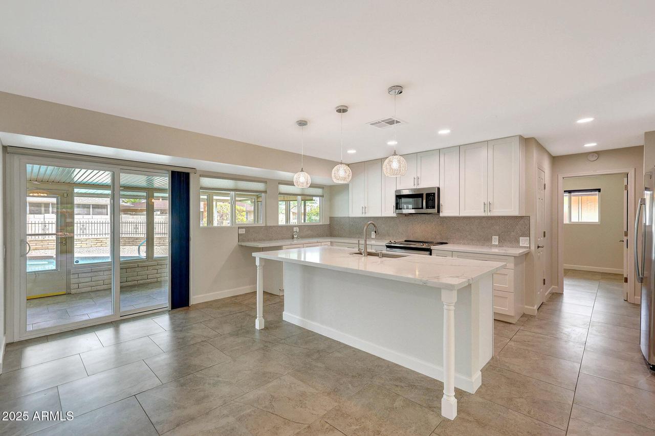 13250 W Bellwood Dr., Sun City West, AZ 85375