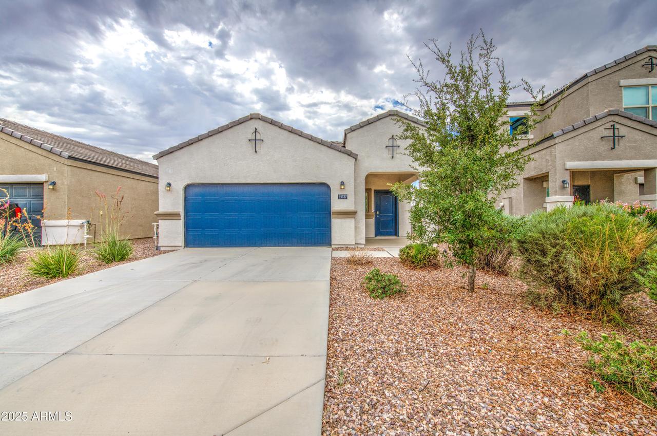 5137 E Iridium Way, San Tan Valley, AZ 85143