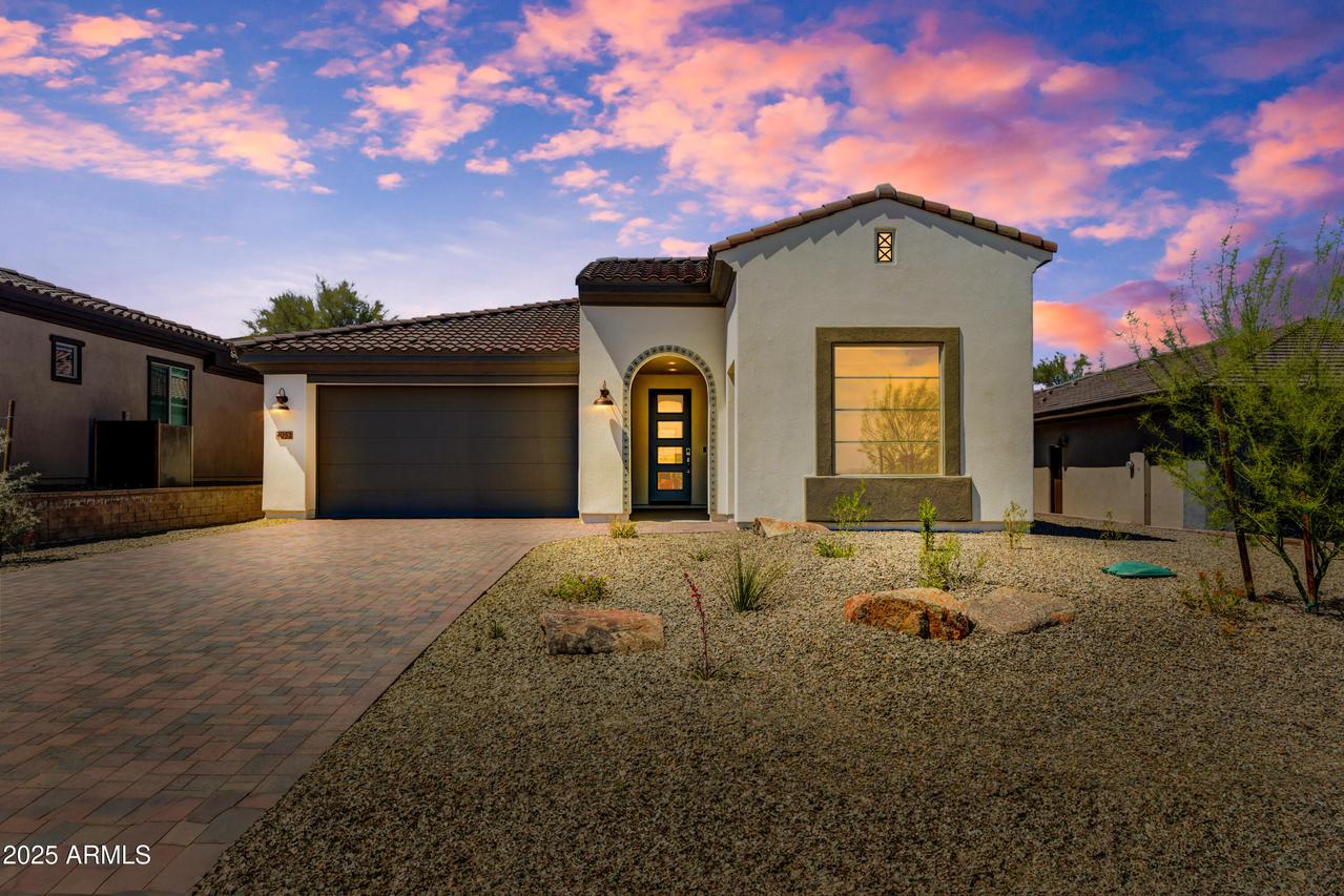 4052 Fence Post Way, Wickenburg, AZ 85390
