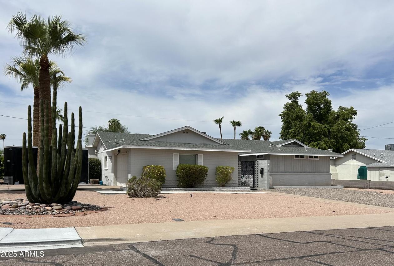 9832 N 29th St., Phoenix, AZ 85028