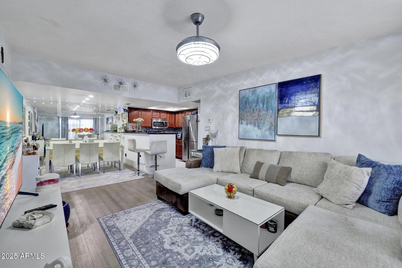 5757 W Eugie Ave. #2100, Glendale, AZ 85304