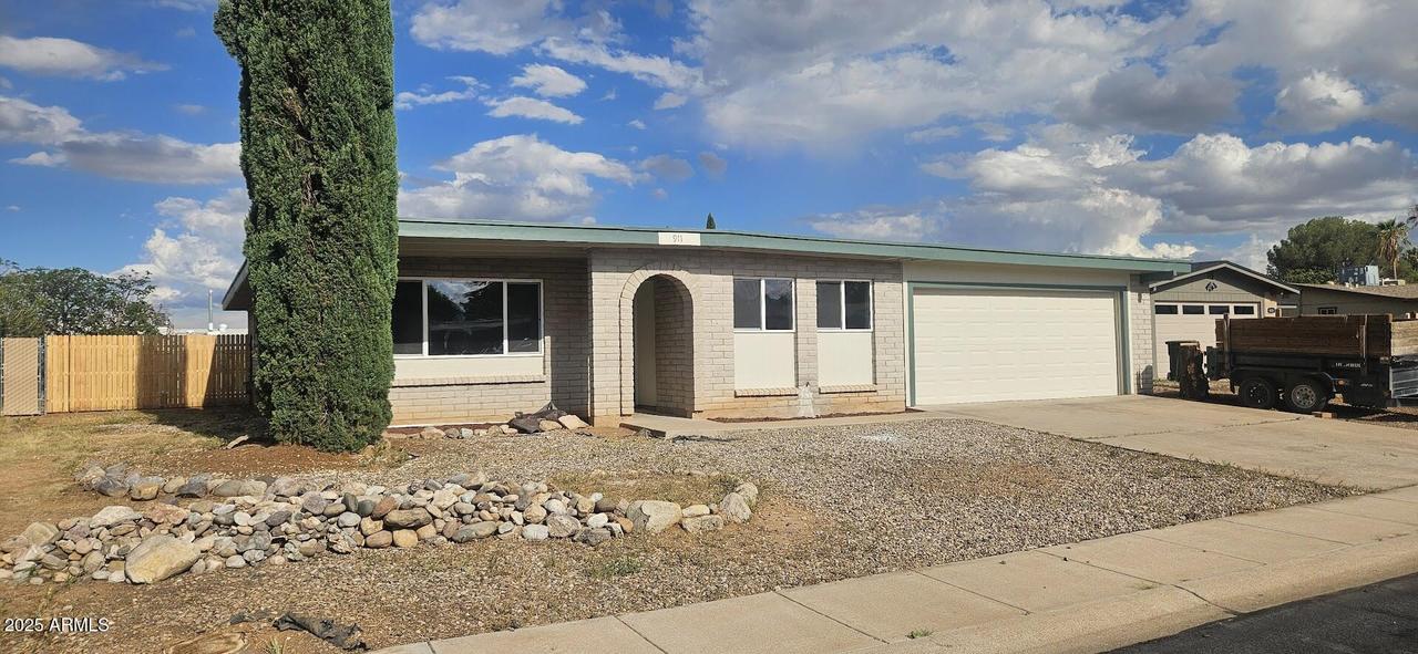 911 Pico Ct., Sierra Vista, AZ 85635