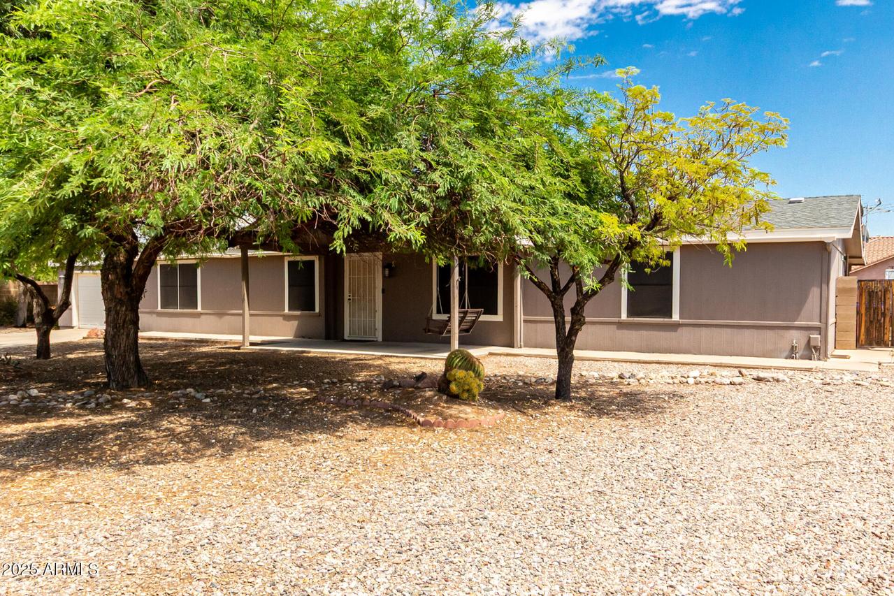 40887 N Chisolm Tr., San Tan Valley, AZ 85140