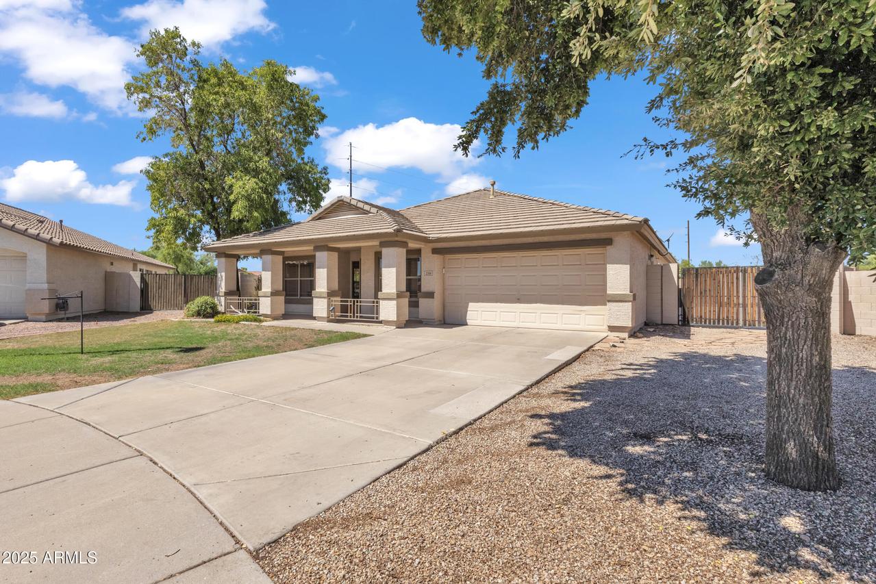 2266 S Bahama Dr., Gilbert, AZ 85295