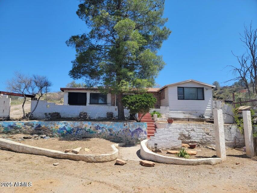 523 E Copper Hills Rd., Globe, AZ 85501